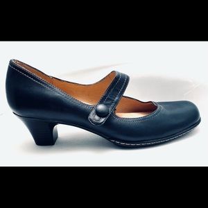 Softspots Navy Blue Mary Jane Pumps